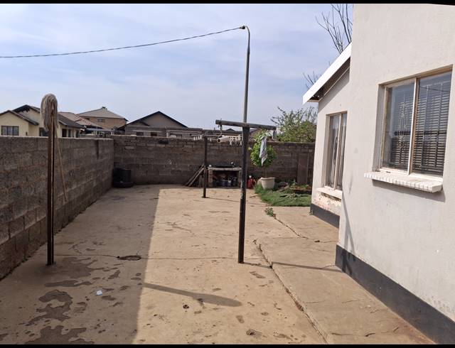 2 BEDROOM FREEHOLD FOR SALE IN VILLA LIZA